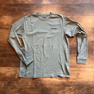 Patagonia Long Sleeve Shirt - Green